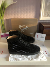 Load image into Gallery viewer, Louis Spikes Womens