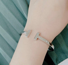 Load image into Gallery viewer, Square Bracelet
