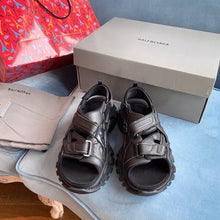Load image into Gallery viewer, Track Sandals