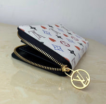 Load image into Gallery viewer, Game On Wallet