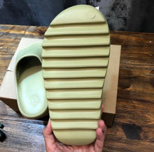 Load image into Gallery viewer, Slides