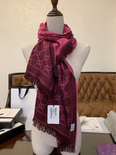 Load image into Gallery viewer, GG Shawl