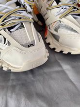 Load image into Gallery viewer, Track Sneaker Ladies