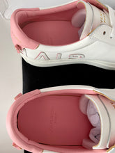 Load image into Gallery viewer, Reverse Sneaker