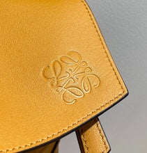 Load image into Gallery viewer, Puzzle Hobo