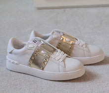 Load image into Gallery viewer, Rockstud Untitled