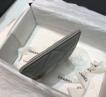 Load image into Gallery viewer, Lambskin Phone Card Purse