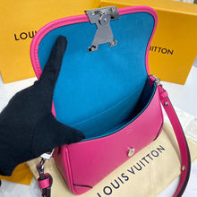 Load image into Gallery viewer, Buci