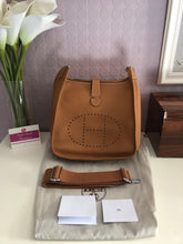 Load image into Gallery viewer, Evelyne