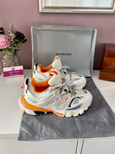 Load image into Gallery viewer, Track Sneaker Ladies