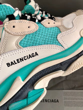 Load image into Gallery viewer, Triple S Ladies