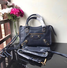 Load image into Gallery viewer, City Bag Grained