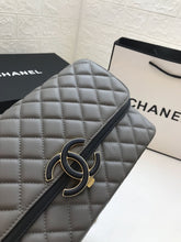 Load image into Gallery viewer, Flap Bag