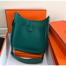 Load image into Gallery viewer, Evelyne