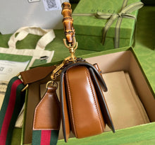 Load image into Gallery viewer, Medium Bamboo Bag
