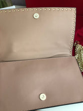 Load image into Gallery viewer, Rockstud Clutch
