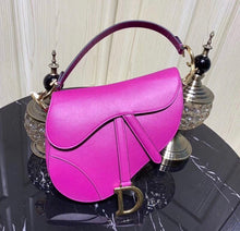 Load image into Gallery viewer, Saddle Bag Grained Leather