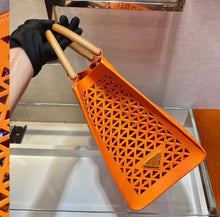 Load image into Gallery viewer, Cut Out Shopper