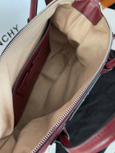 Load image into Gallery viewer, Antigona Soft Leather