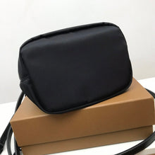 Load image into Gallery viewer, Bucket Bag
