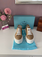 Load image into Gallery viewer, Gabardine Sneakers