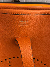 Load image into Gallery viewer, Evelyne