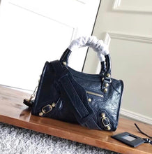 Load image into Gallery viewer, City Bag