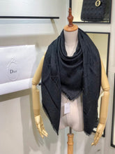 Load image into Gallery viewer, Silk Blend Shawl