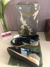 Load image into Gallery viewer, Camo Rockrunners Ladies
