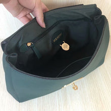 Load image into Gallery viewer, Lily