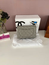 Load image into Gallery viewer, Lambskin Woc