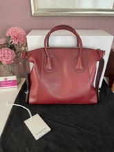 Load image into Gallery viewer, Antigona Soft Leather