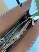 Load image into Gallery viewer, Title Bag