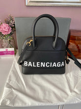 Load image into Gallery viewer, Ville