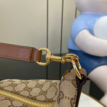 Load image into Gallery viewer, Ophidia Vanity
