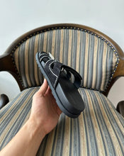 Load image into Gallery viewer, Chypre Sandals
