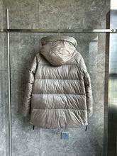 Load image into Gallery viewer, Cypress Jacket
