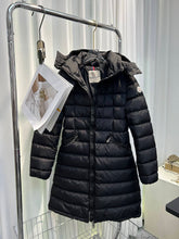 Load image into Gallery viewer, Flammette Puffer
