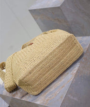 Load image into Gallery viewer, Raffia Hobo
