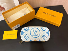 Load image into Gallery viewer, Glasses Case
