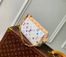 Load image into Gallery viewer, Pochette Accessories
