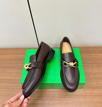 Load image into Gallery viewer, Astaire Loafers
