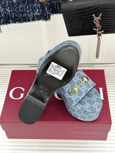 Load image into Gallery viewer, Platform Sandals
