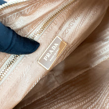 Load image into Gallery viewer, Aimee Shoulder Bag
