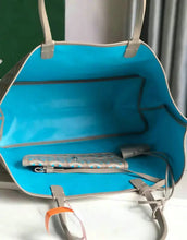 Load image into Gallery viewer, Saint Louis Tote
