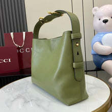 Load image into Gallery viewer, Beatrix Tote
