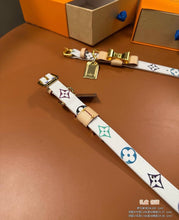 Load image into Gallery viewer, Dog Collar &amp; Lead
