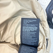 Load image into Gallery viewer, Logo Gilet
