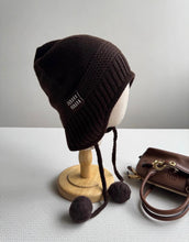Load image into Gallery viewer, Cashmere Hat
