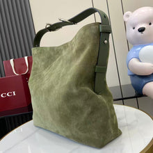 Load image into Gallery viewer, Beatrix Tote
